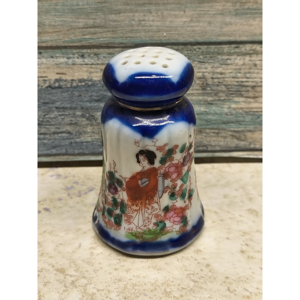 MCM Hand Painted Porcelain Japanese Garden Geisha Girls Salt/Pepper Shaker VTG